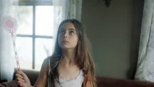 Lale (Günes Sensoy)